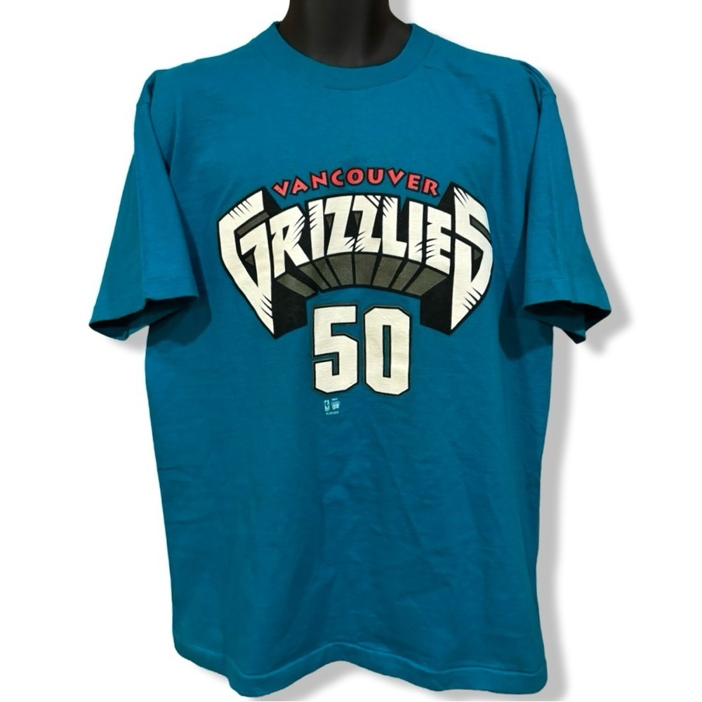 Vintage 90s Salem Sport Vancouver Grizzlies Bryant Reeves T-Shirt